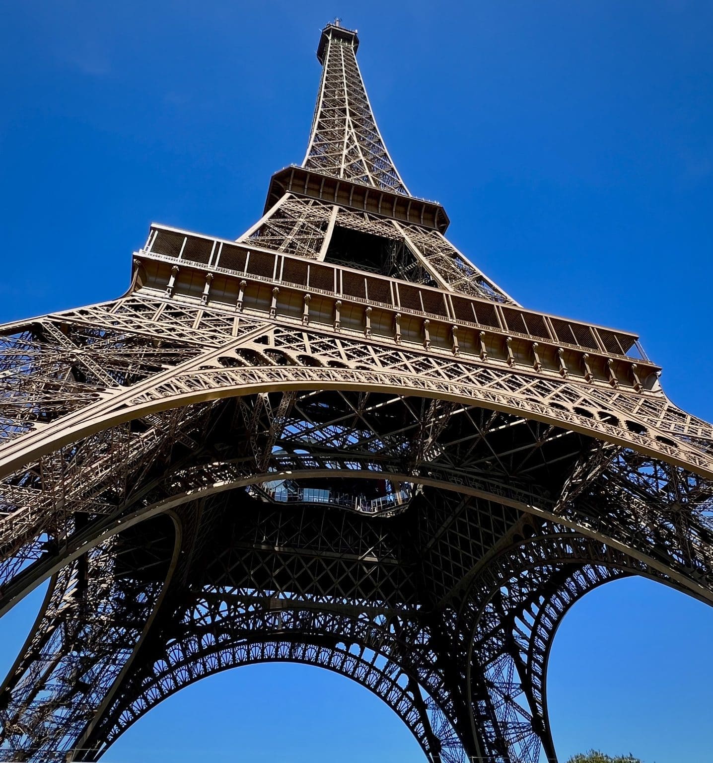 120+ Basic French Words and Phrases for Travel and Tourists